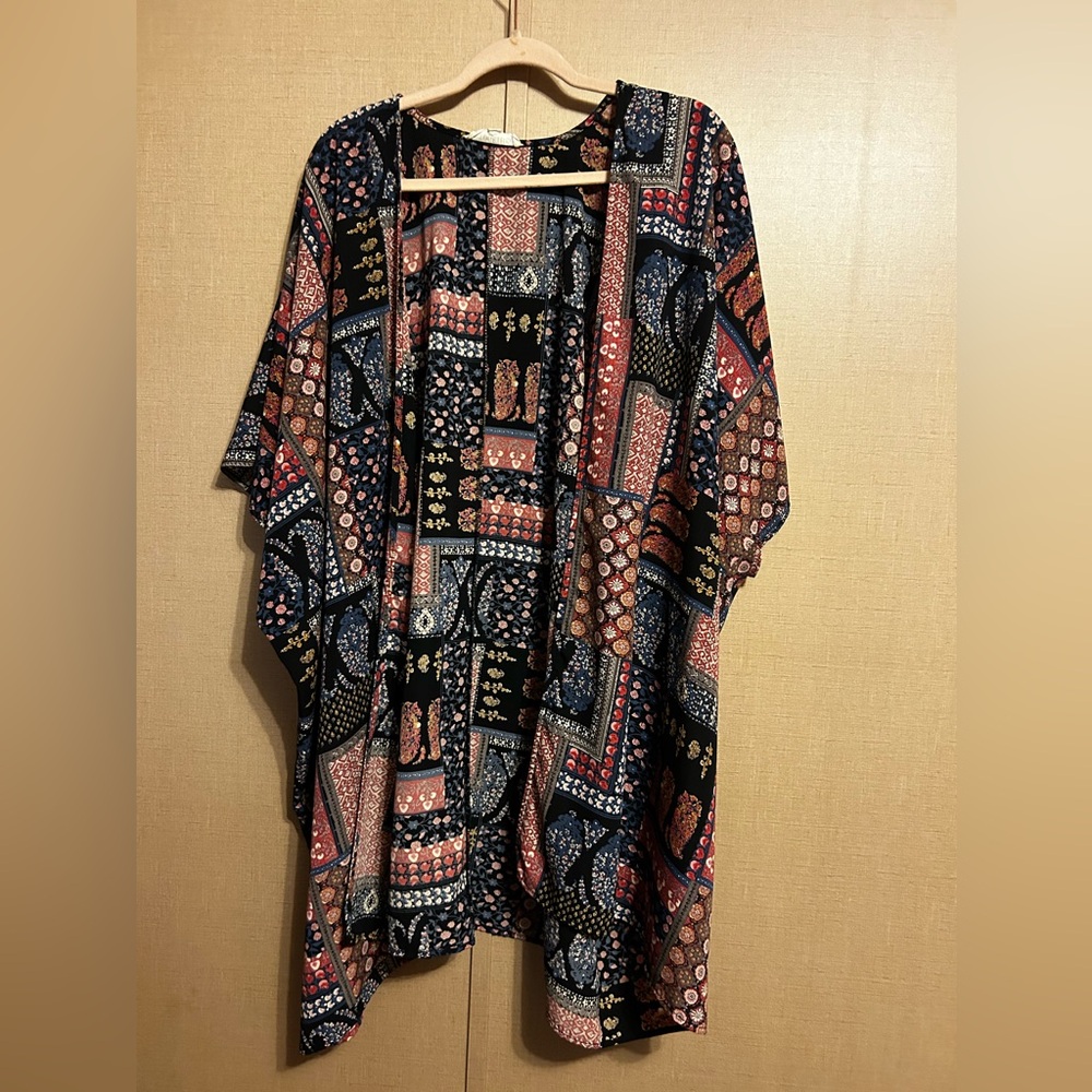By Together Large Kimono Floral